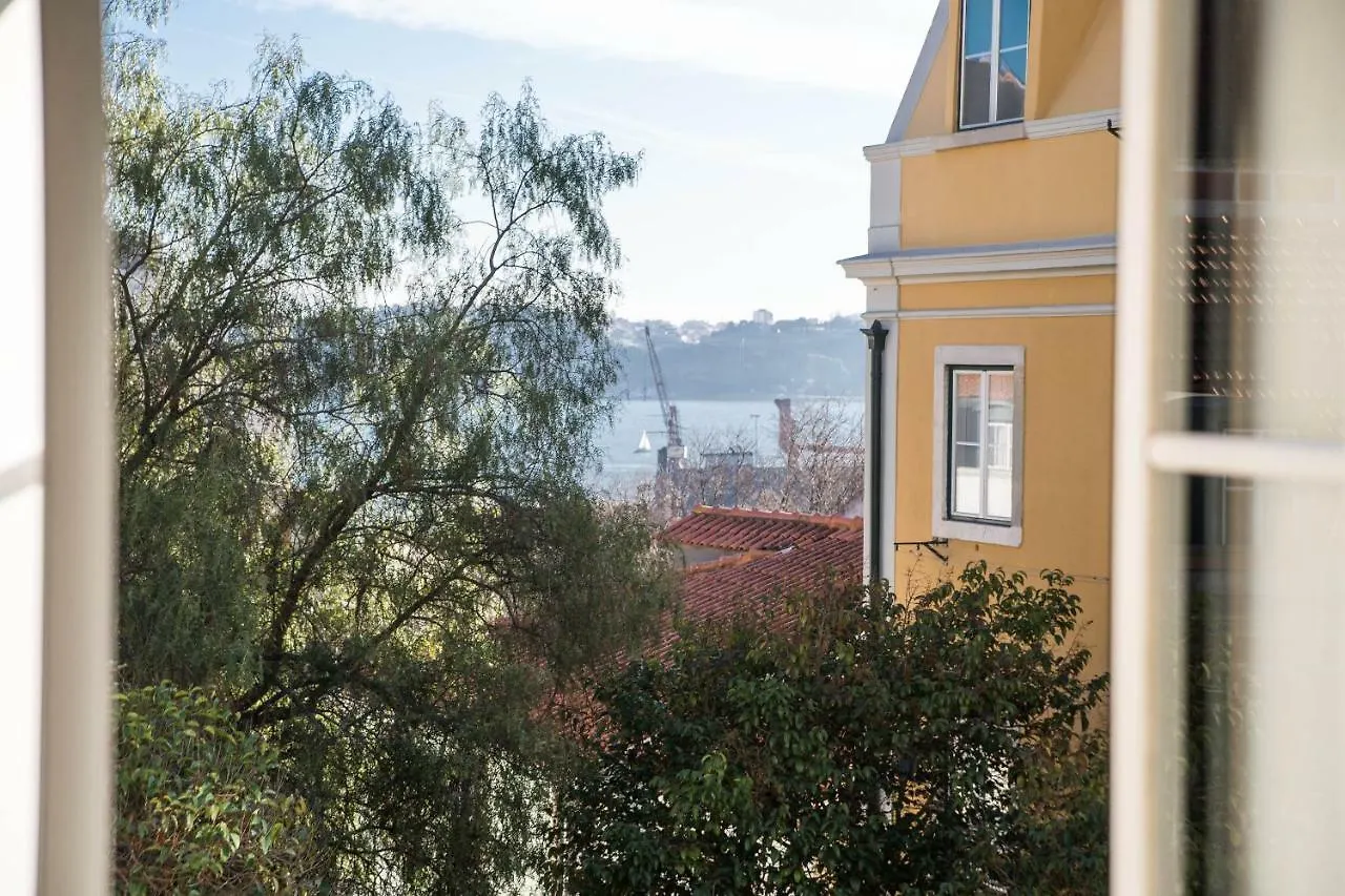 Flh Madragoa Bright Place Lisboa Portugal